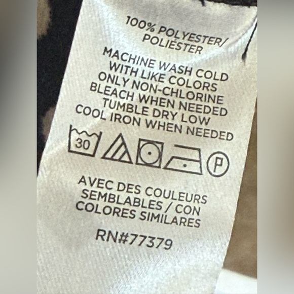 Ann Taylor factory petite XSP NWOT crewneck long sleeve black and white polkadot - Picture 5 of 7